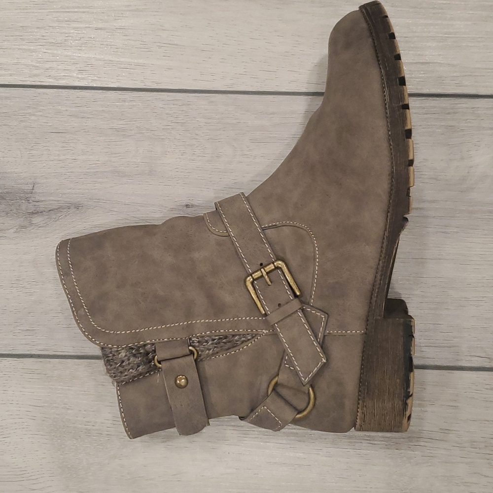 Maurices Gray Boots